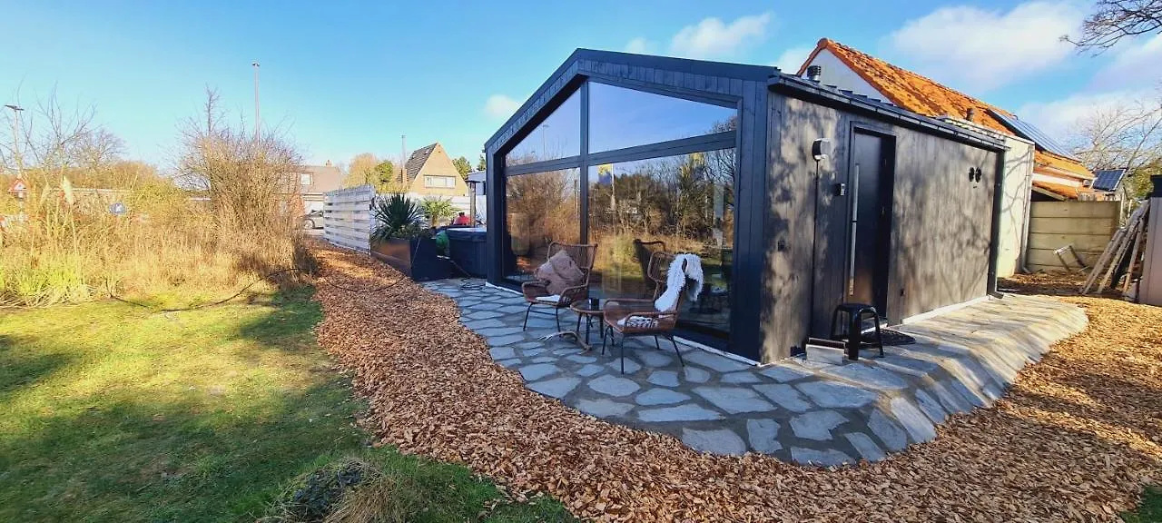 Bed & Breakfast B&B Het Duinhuisje Met Jacuzzi, Gratis Parkeren, 2 Fietsen Te Leen, Airco Zandvoort Netherlands