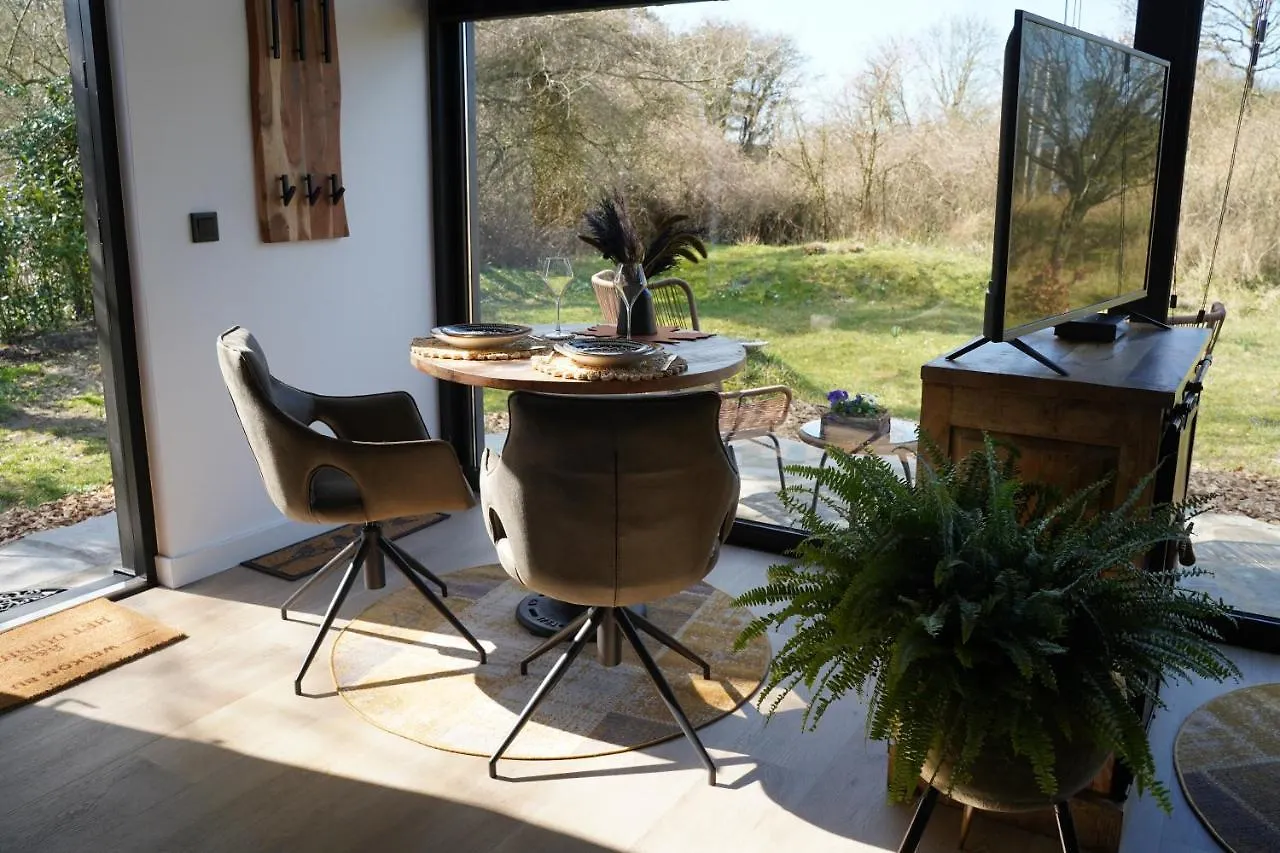 B&B Het Duinhuisje Met Jacuzzi, Gratis Parkeren, 2 Fietsen Te Leen, Airco Zandvoort 0*,  Netherlands