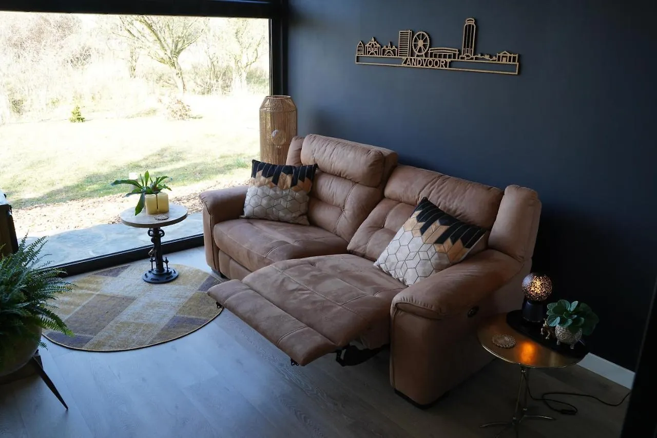 B&B Het Duinhuisje Met Jacuzzi, Gratis Parkeren, 2 Fietsen Te Leen, Airco Zandvoort Bed & Breakfast